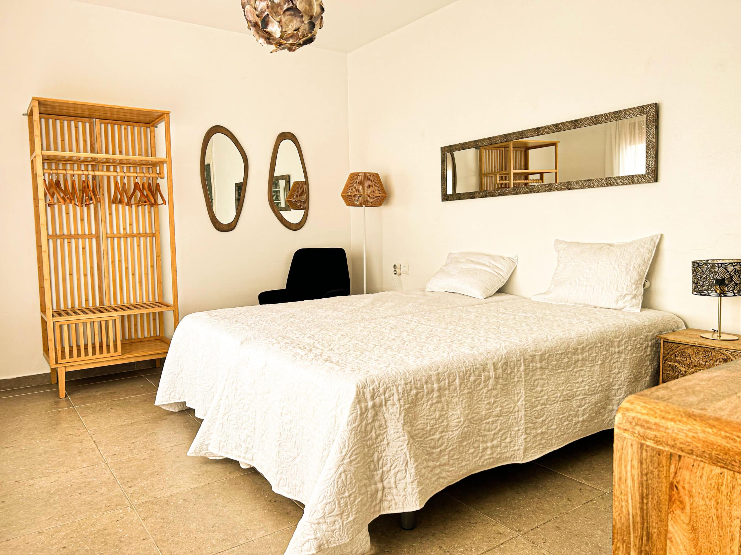 Twin bedroom in a Casdanna holiday apartment