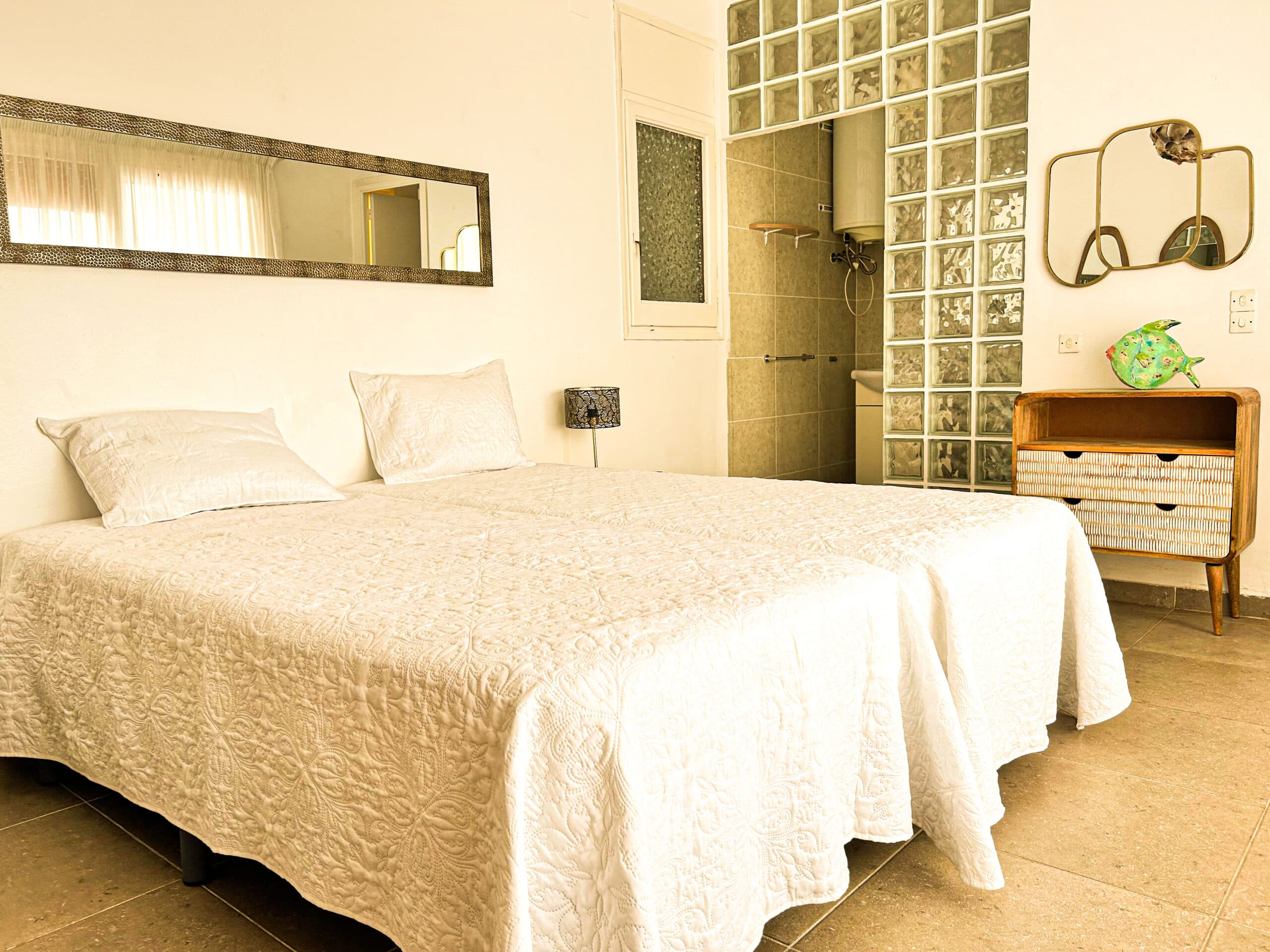 Bedroom in a Casdanna holiday apartment in Roses
